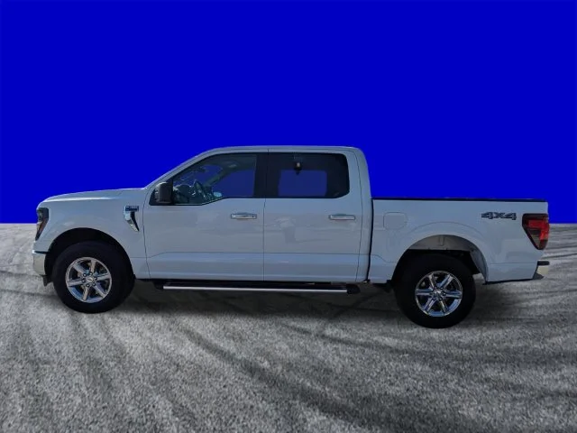Certified Used 2025 Oxford White Ford XLT image 7