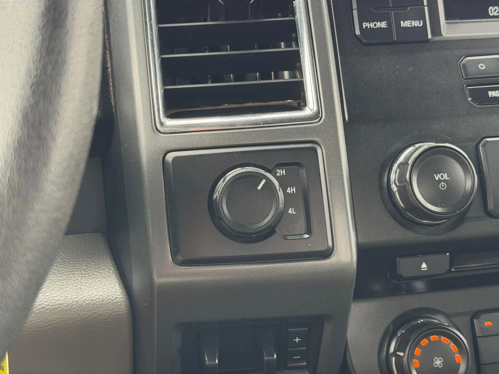 2018 Ford F-350 Super Duty XLT - Photo 23