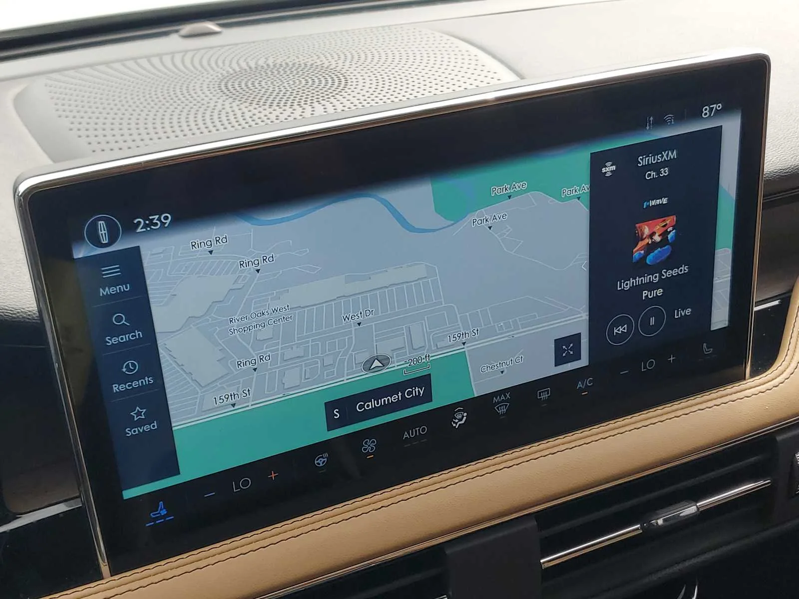 Used 2023  Lincoln Grand Touring image 27