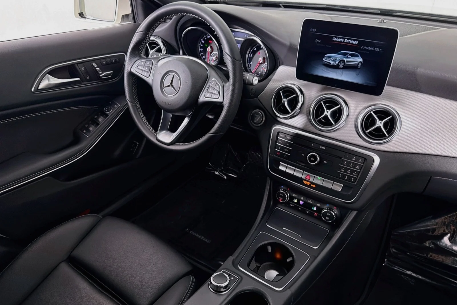 Used 2018 Cirrus White Mercedes-Benz 250 image 16
