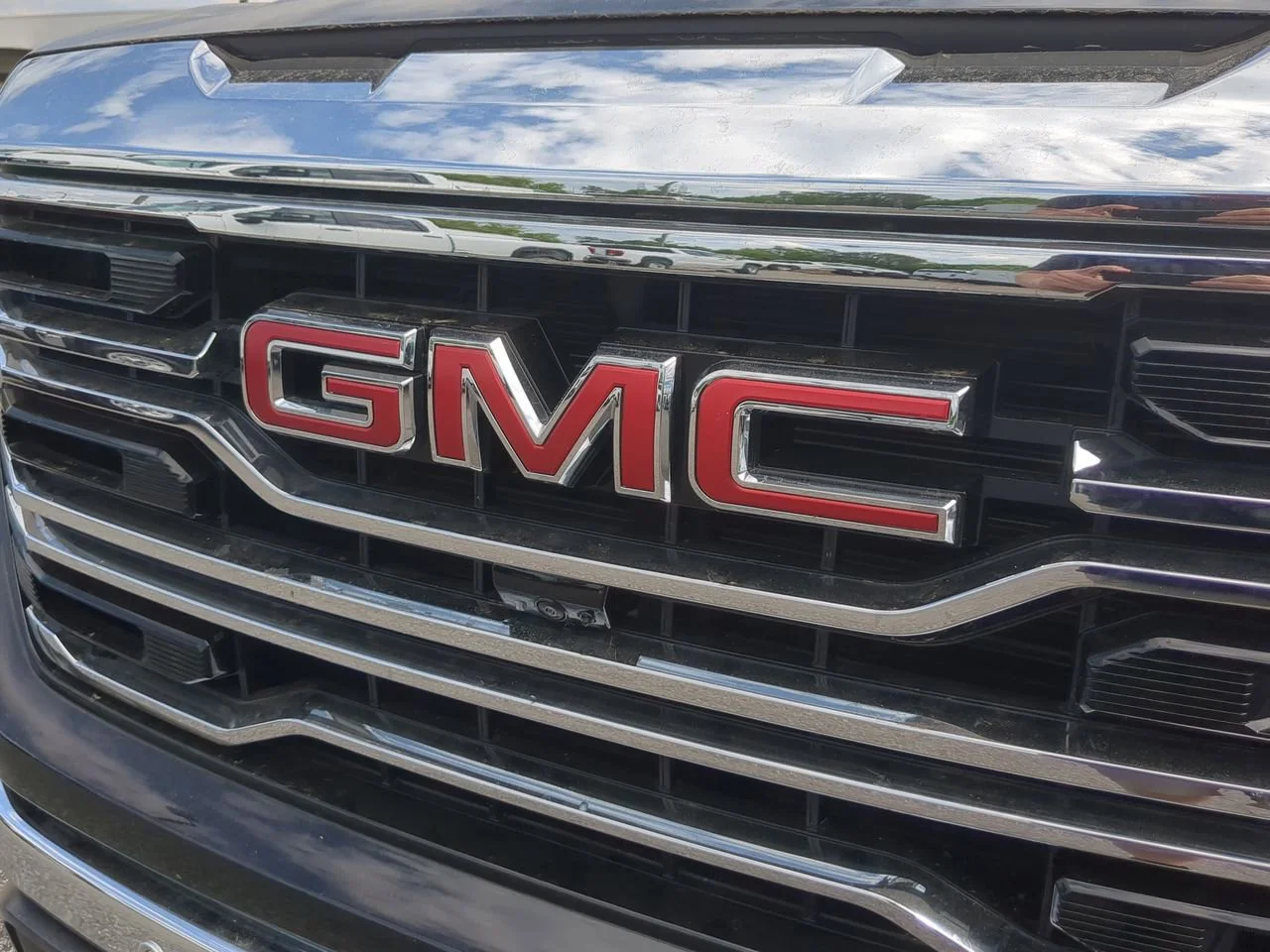 New 2026 Onyx Black GMC SLT image 32
