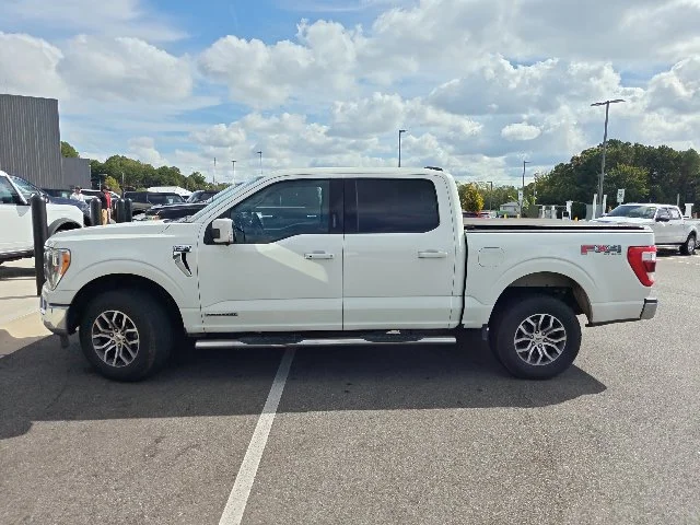 Used 2022 White Ford Lariat image 5