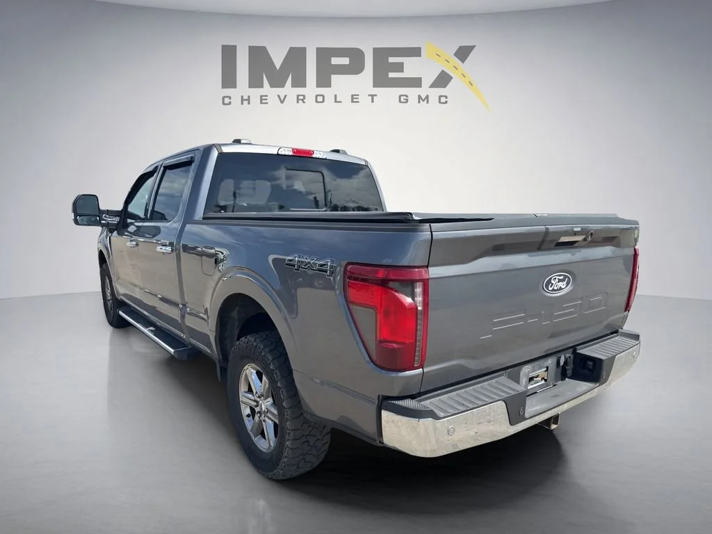Used 2024  Ford XLT image 2