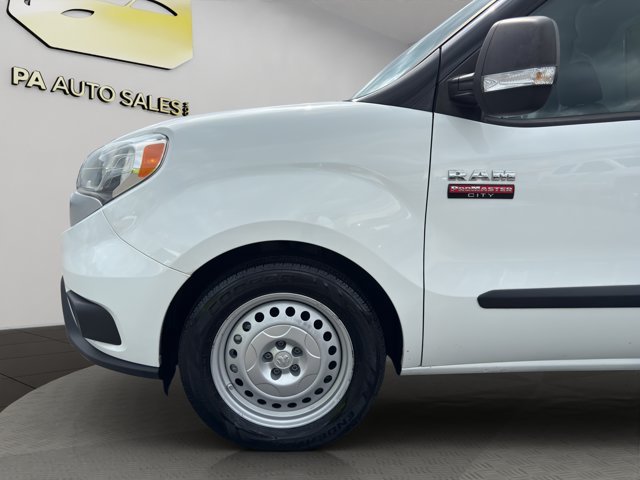 Used 2022 Bright White Ram Tradesman image 23