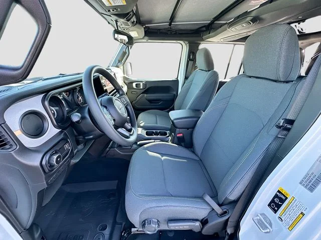 New 2026 Bright White Clear-Coat Exterior Paint Jeep Sport image 15