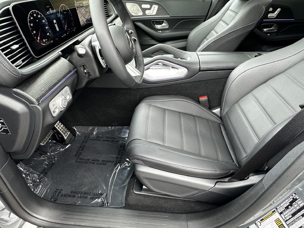 New 2026 MANUFAKTUR Silicon Grey Mercedes-Benz GLS 450 image 48