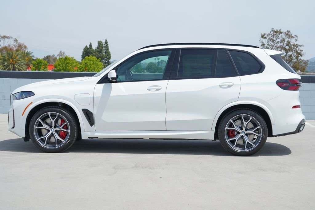 New 2026 Alpine White BMW xDrive50e image 4