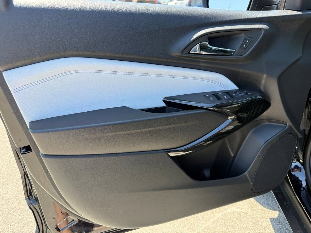 2026 Chevrolet Trax LT - Photo 8