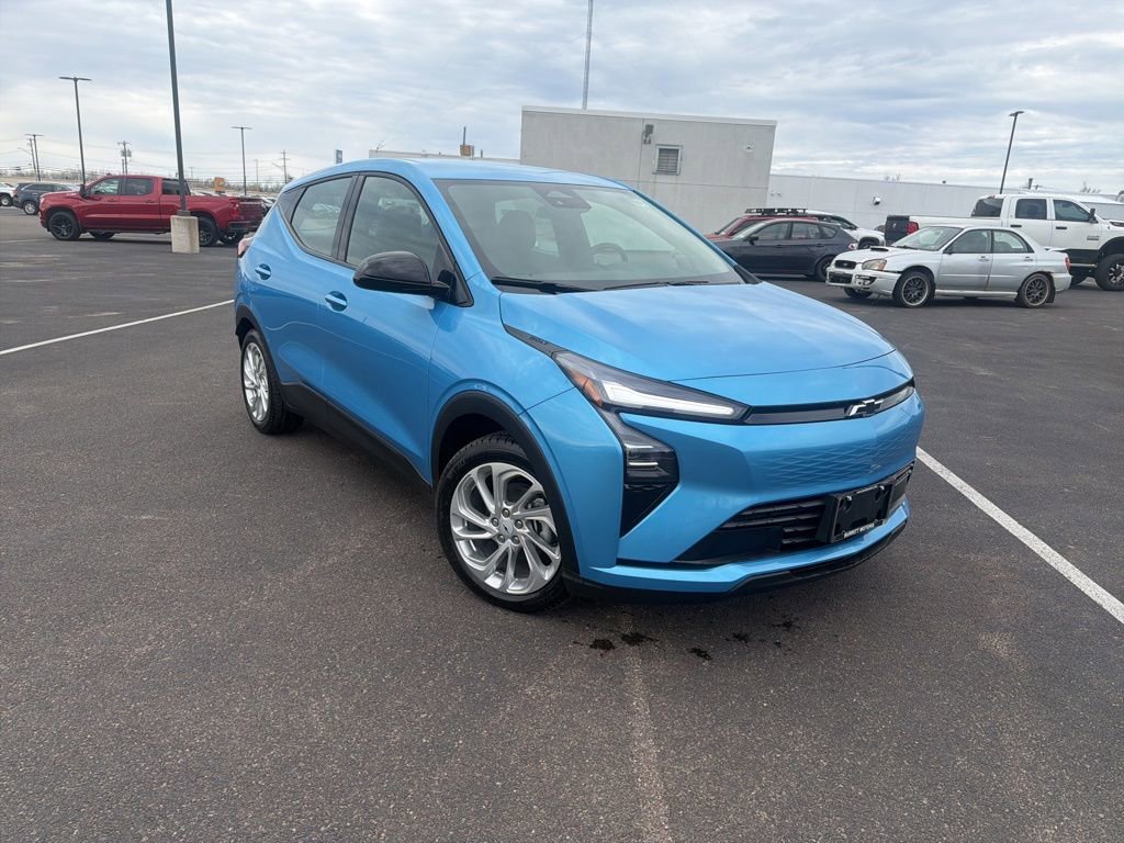 2027 Chevrolet Bolt EV LT Auto's photo