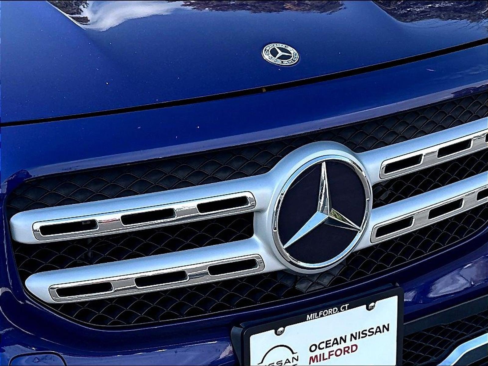 Used 2022 Galaxy Blue Metallic Mercedes-Benz GLB 250 image 35