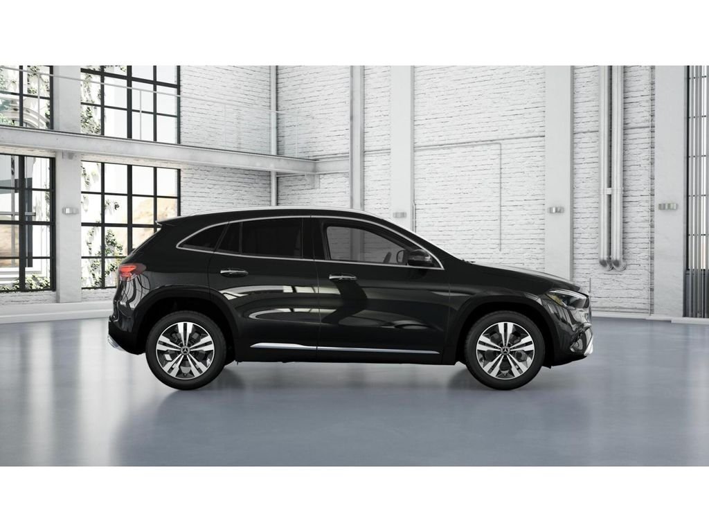 New 2026 Night Black Mercedes-Benz GLA 250 4MATIC® image 16