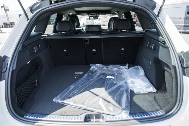 New 2026 Polar White Mercedes-Benz GLC 300 image 58