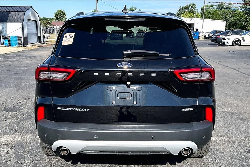 Used 2023 Black Metallic Ford Platinum image 8