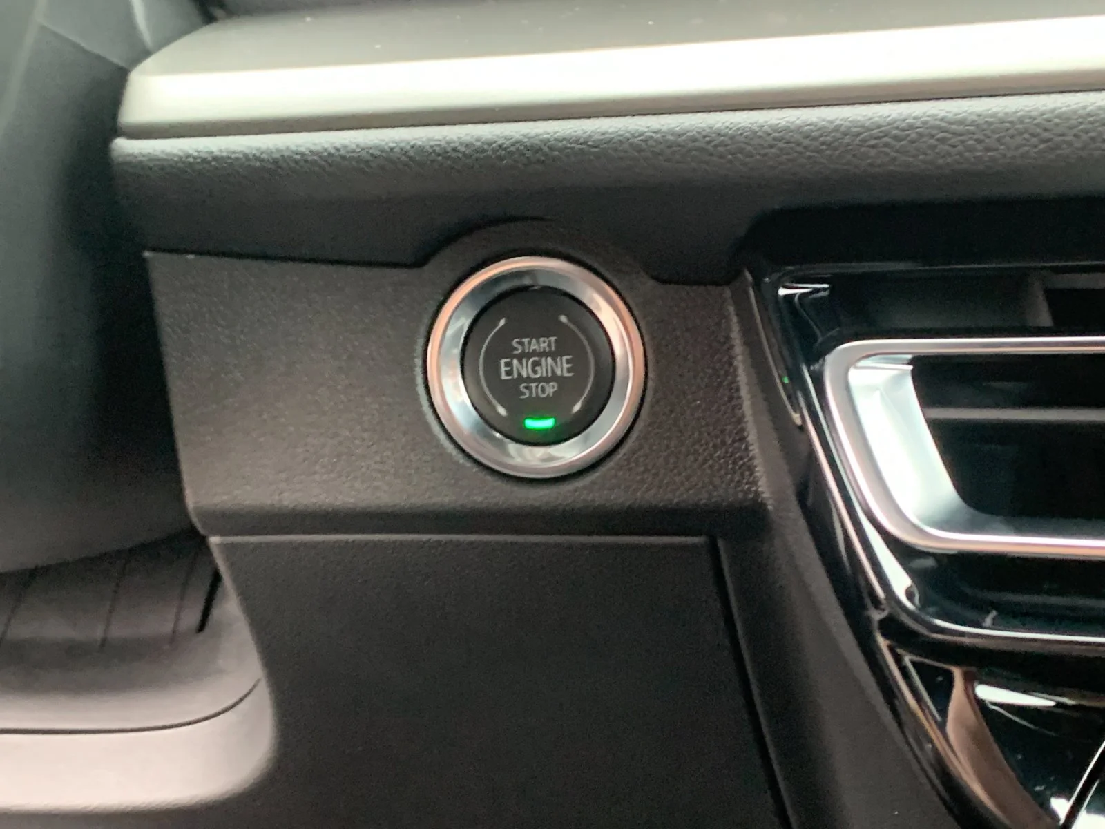 2027 Chevrolet Traverse LT - Photo 24