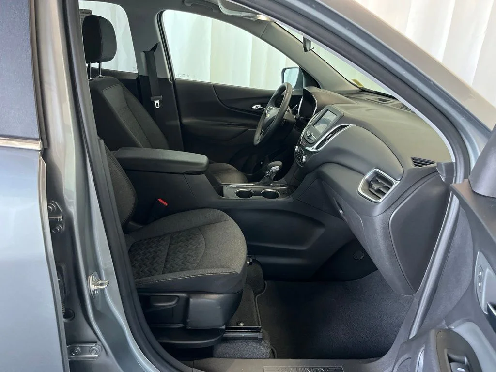 Used 2024 Gray Chevrolet LT image 18