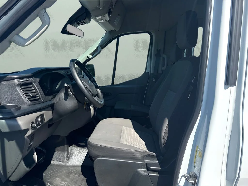 Used 2024 White Ford XL image 9