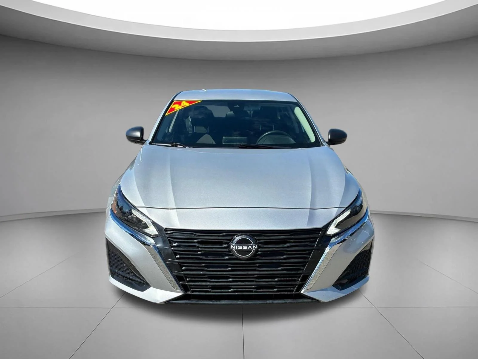 Used 2024 Brilliant Silver Metallic Nissan 2.5 SV image 2