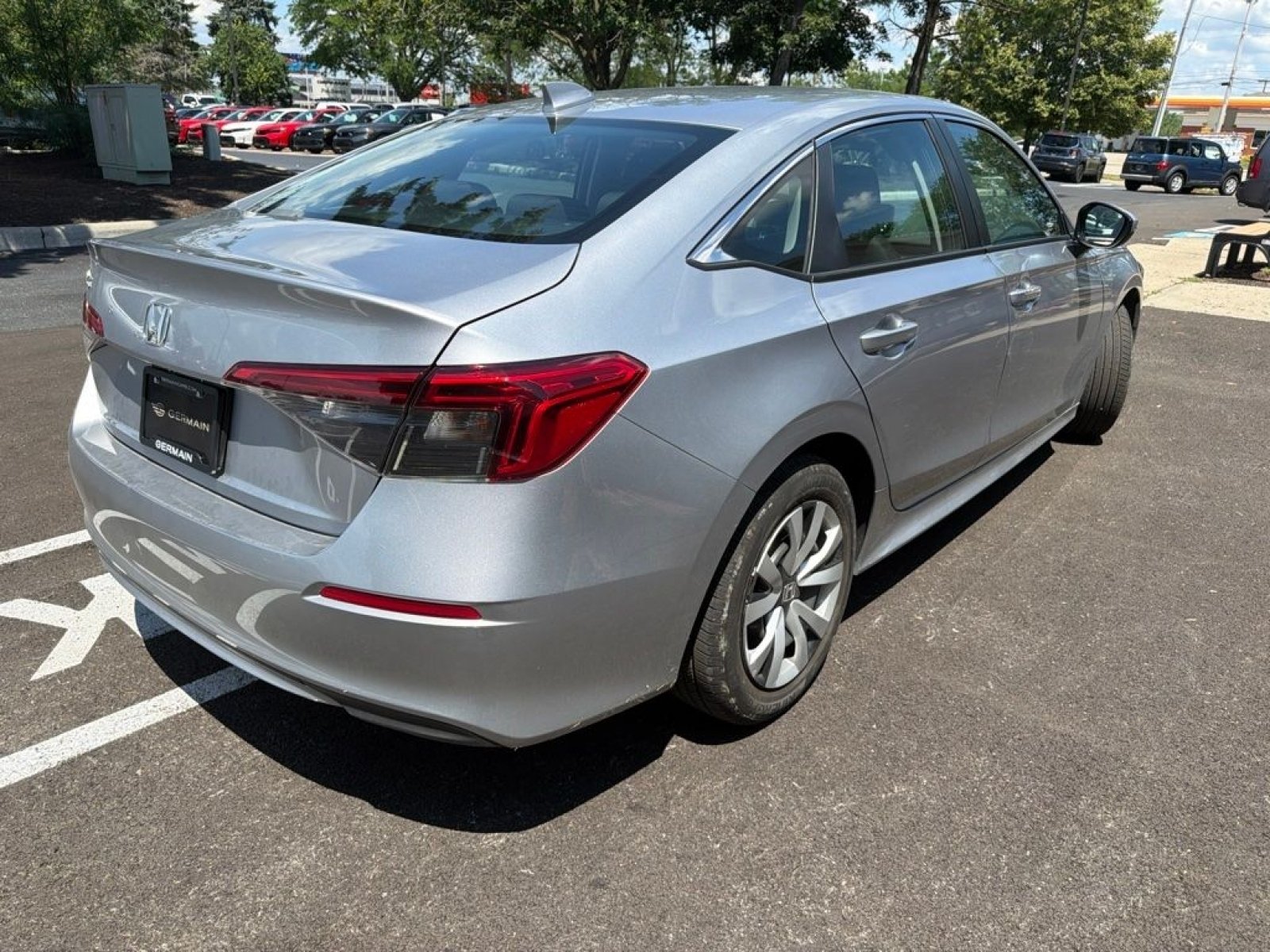 Certified Used 2023 Lunar Silver Metallic Honda LX image 7