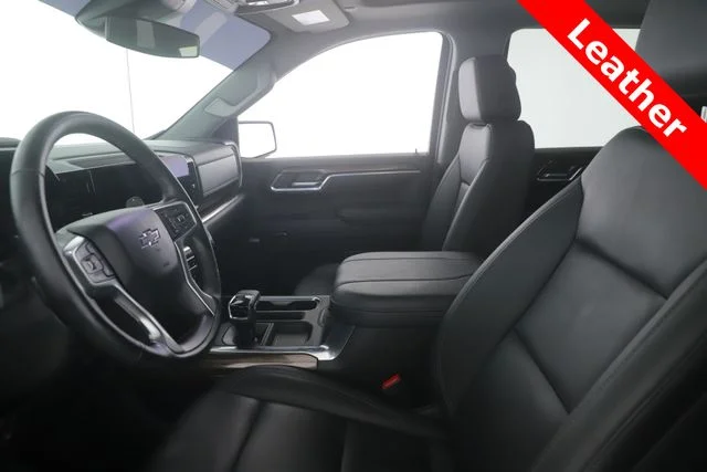 Used 2024 Black Chevrolet RST image 17