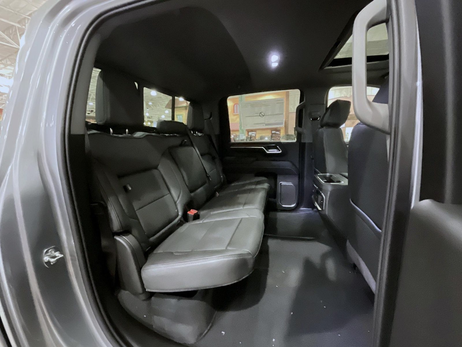 2026 GMC Sierra 3500HD Denali - Photo 18