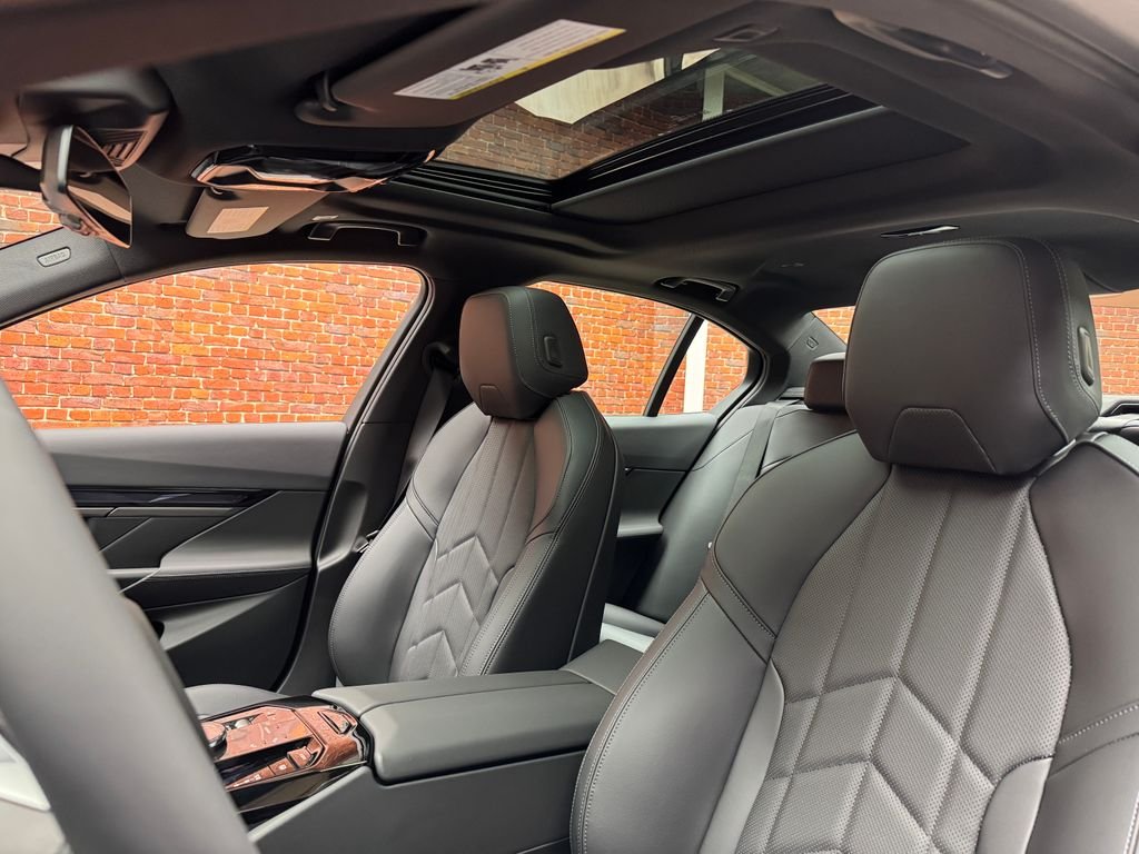 New 2027 Gray BMW 530i xDrive image 3