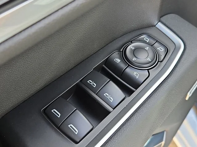2026 Chevrolet Silverado 1500 LTZ - Photo 17