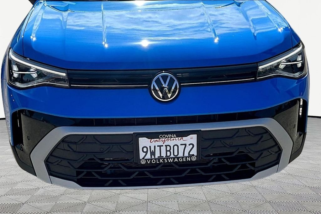 Used 2025 Blue Volkswagen 1.5T SE image 32