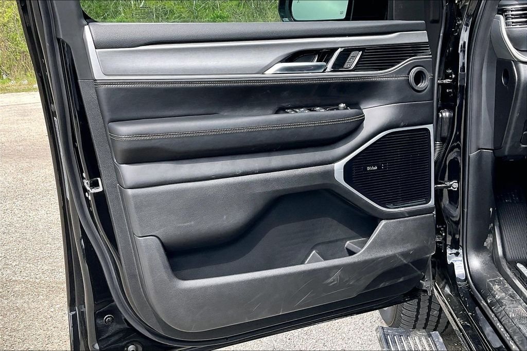 New 2026 Jeep Grand Wagoneer Limited Altitude 4D Sport Utility