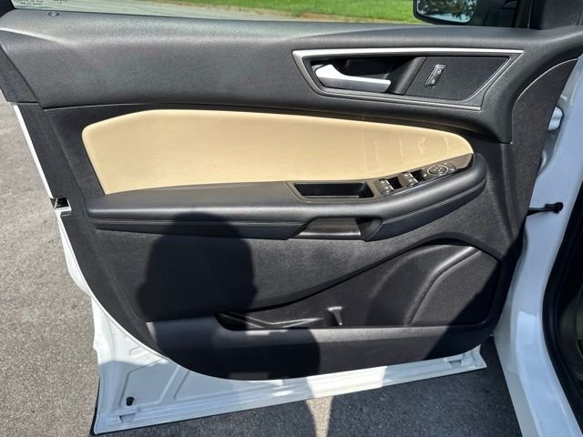 Used 2018 White Ford SEL image 15
