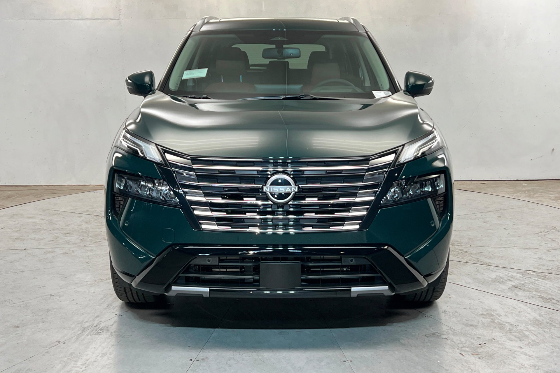 New 2026 Obsidian Green Pearl Nissan Platinum image 9