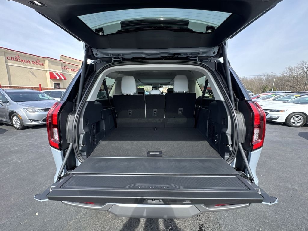 New 2026 Gray Ford Platinum image 25