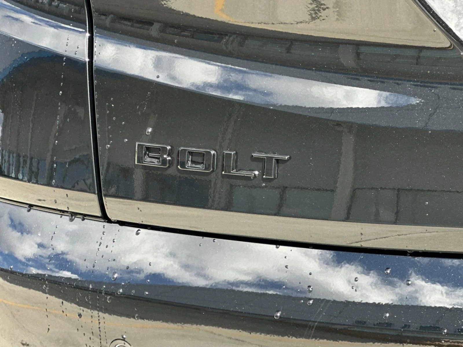 2027 Chevrolet Bolt LT - Photo 26