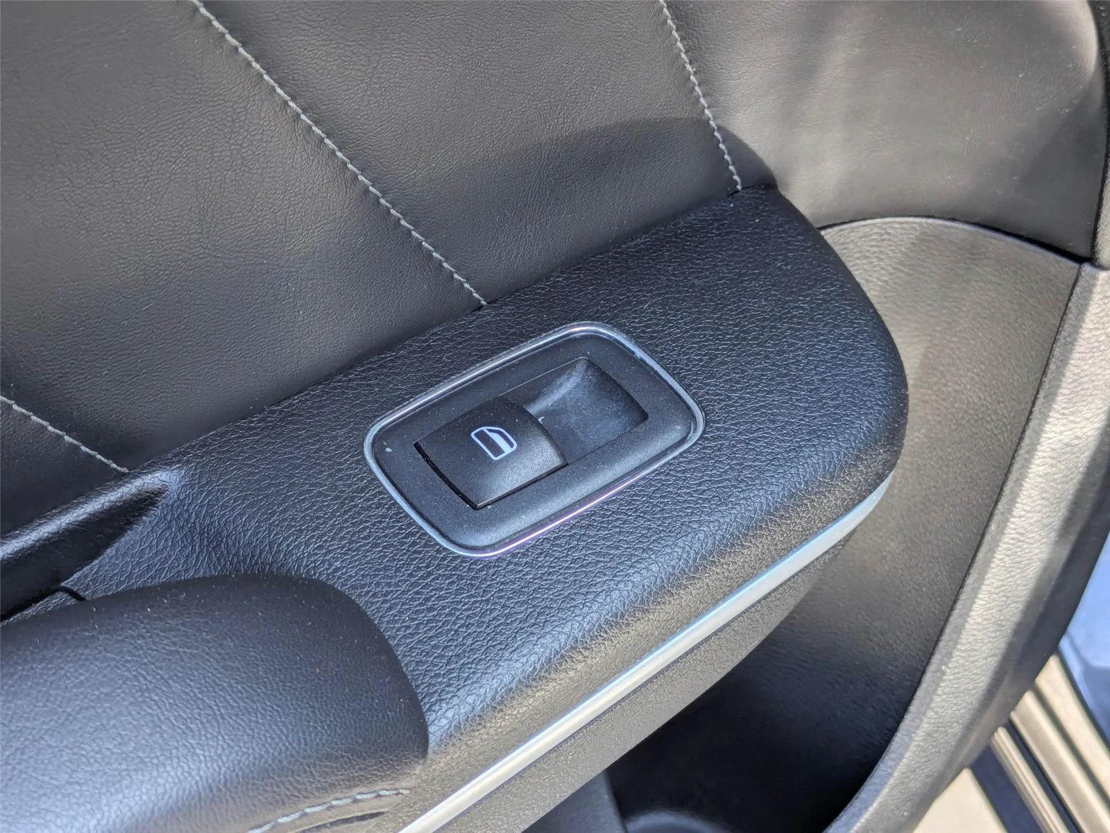 Used 2022 Granite Pearlcoat Dodge Scat Pack image 25