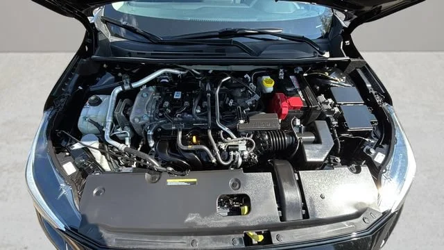 Used 2024  Nissan SV image 32