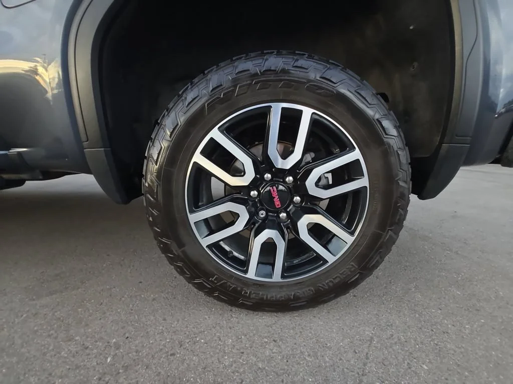 Used 2021 DARK SKY METALLIC GMC AT4 image 25