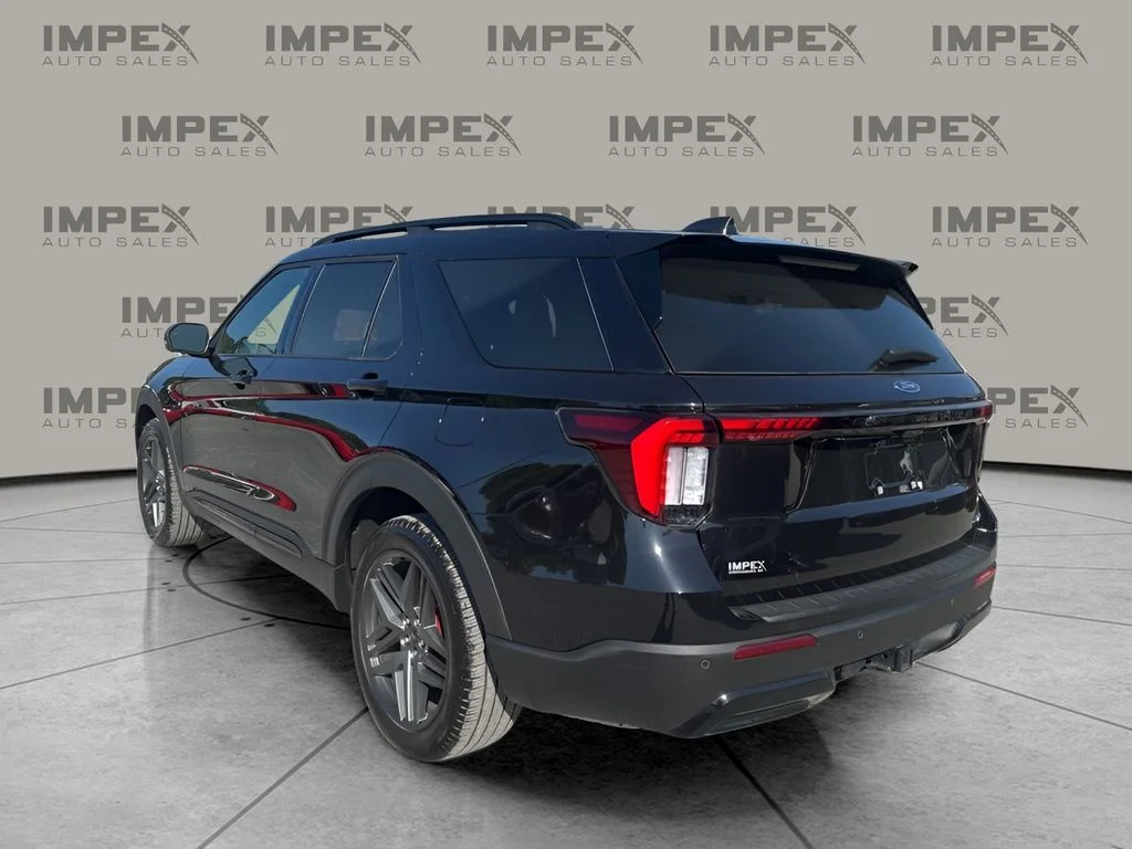 Used 2025 Black Ford ST-Line image 3
