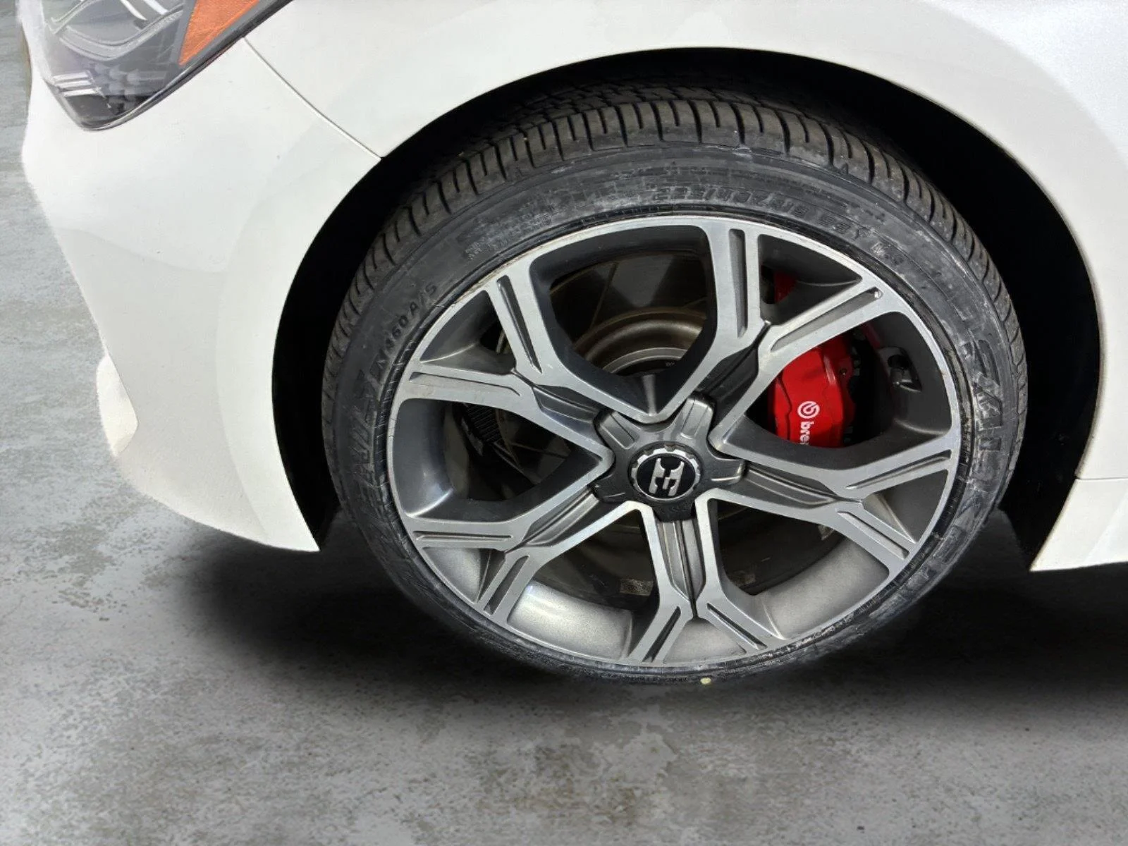 Used 2018 Snow White Pearl Kia GT2 image 16