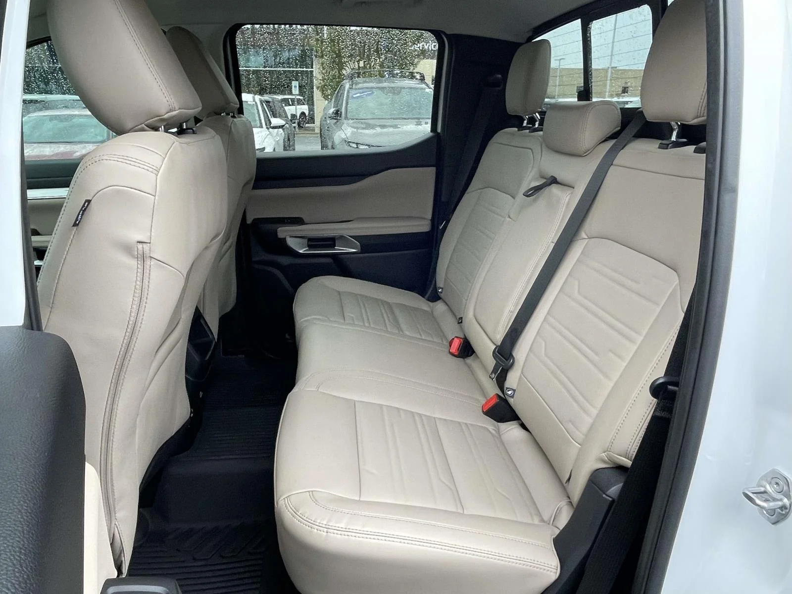 Used 2024 Oxford White Ford LARIAT image 3