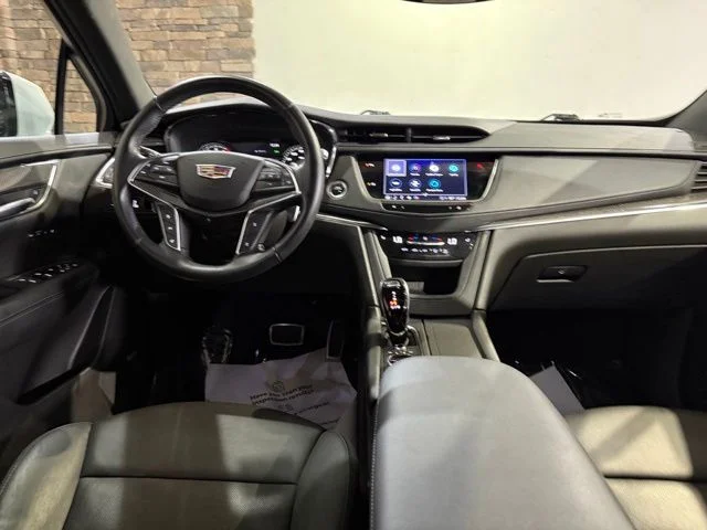 Used 2022 Crystal White Cadillac Sport image 26