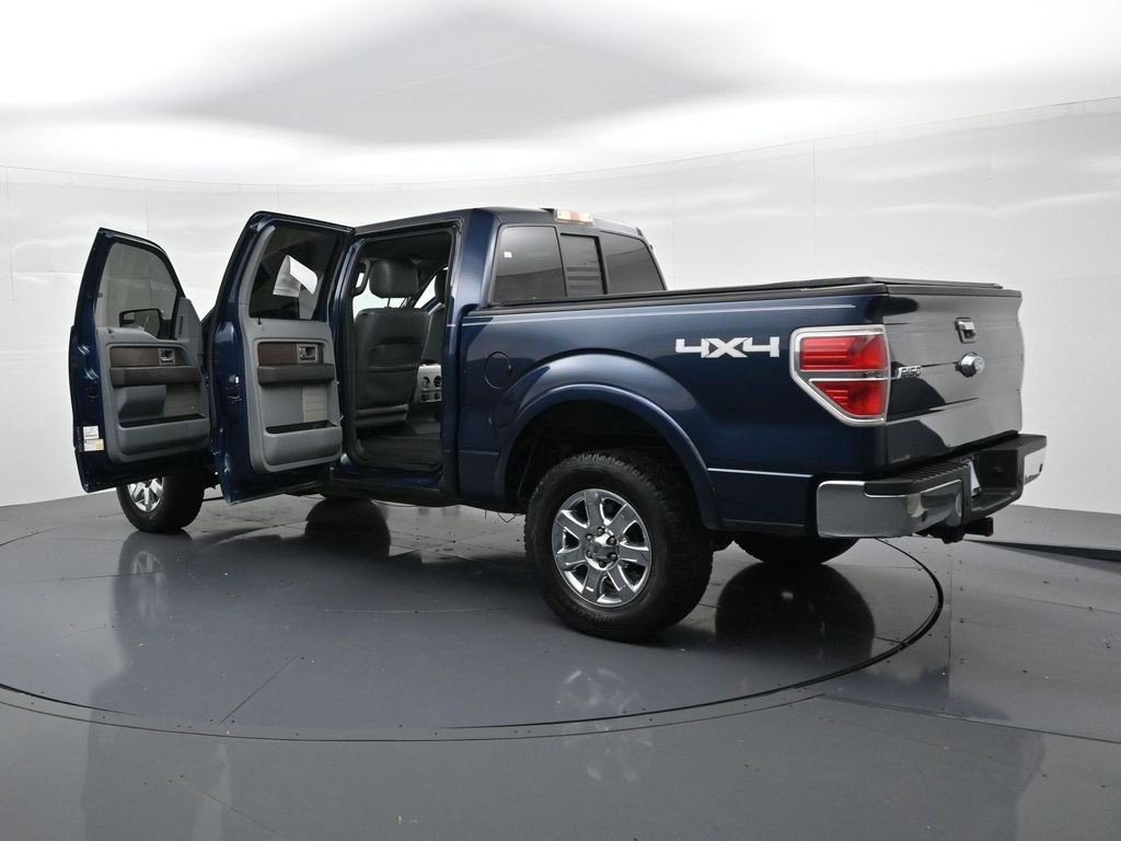 Used 2013 Blue Ford Lariat image 24