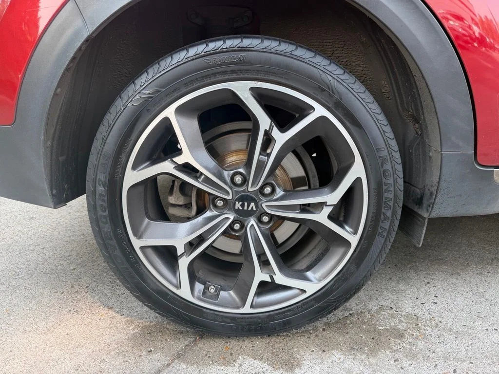 Used 2020 Red Kia SX image 5