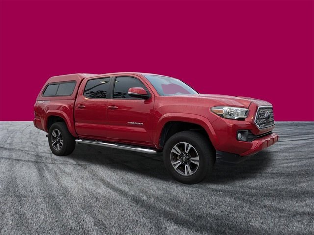 2018 Toyota Tacoma TRD Sport photo 2