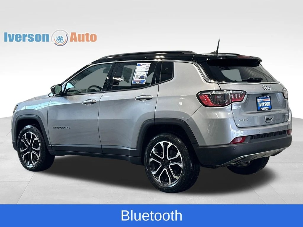 Used 2023 Silver Jeep Limited image 7