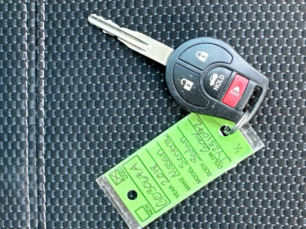 Used 2018 Gray Nissan S image 33