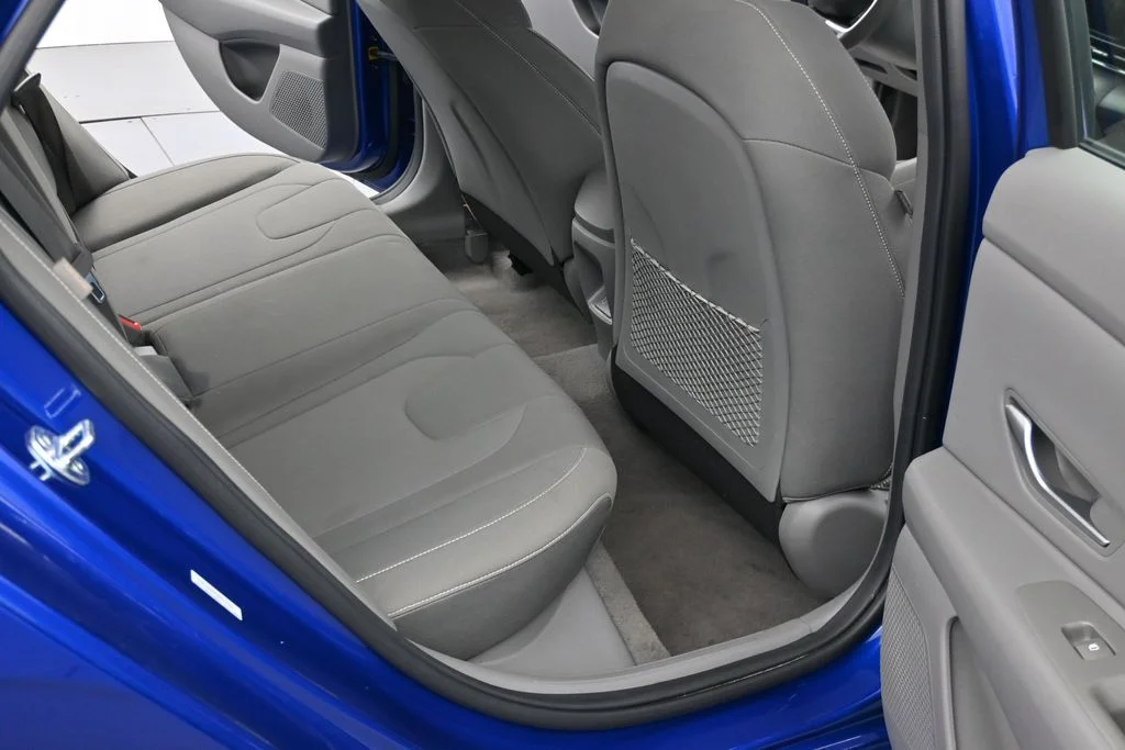 Used 2025 Blue Hyundai SEL Convenience image 16
