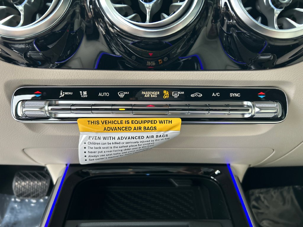 New 2026 Polar White Mercedes-Benz GLA 250 image 20