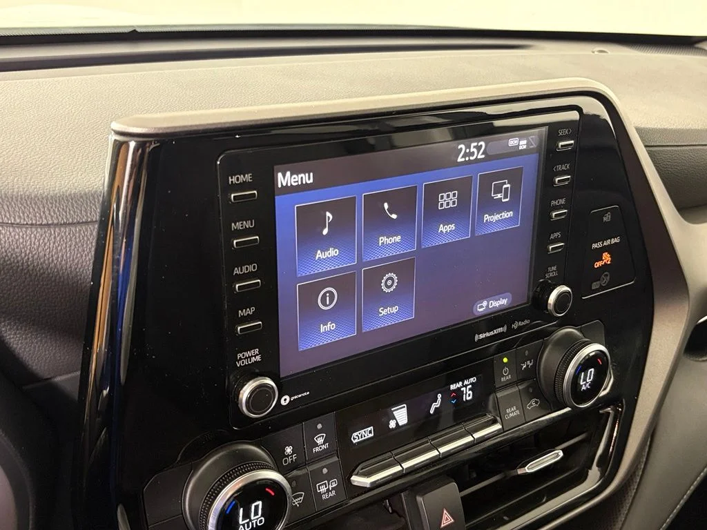 Used 2022 Beige Toyota LE image 25