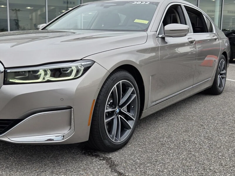 Used 2022 Silver Metallic BMW 750I XDRIVE SEDAN image 23