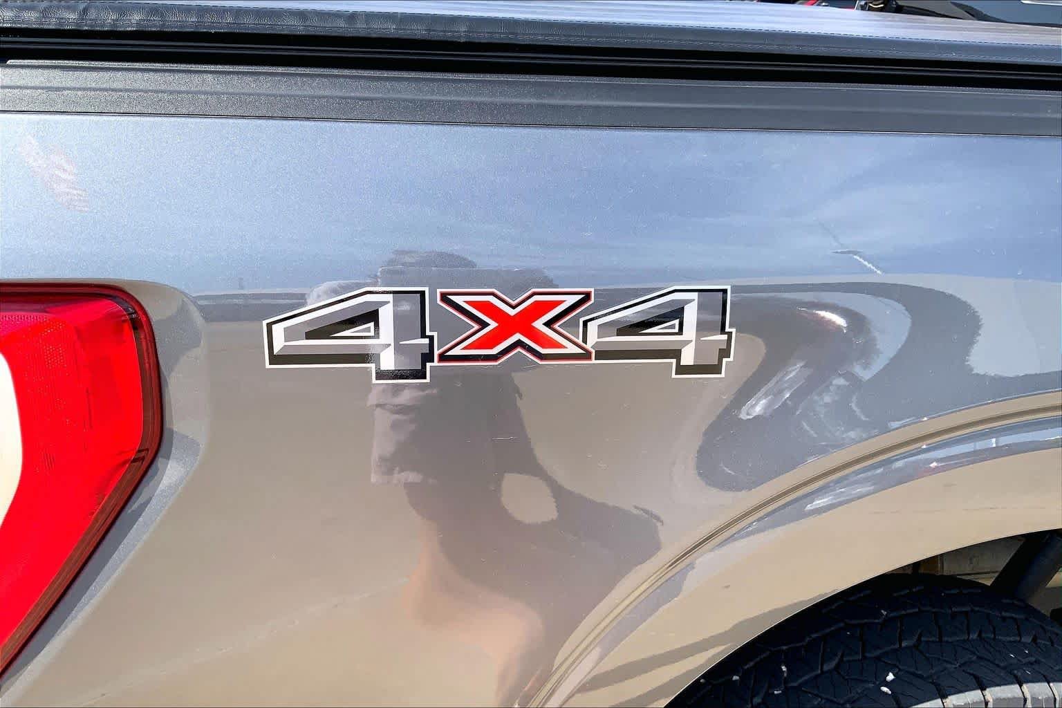 Used 2023 Carbonized Gray Metallic Ford XLT image 30