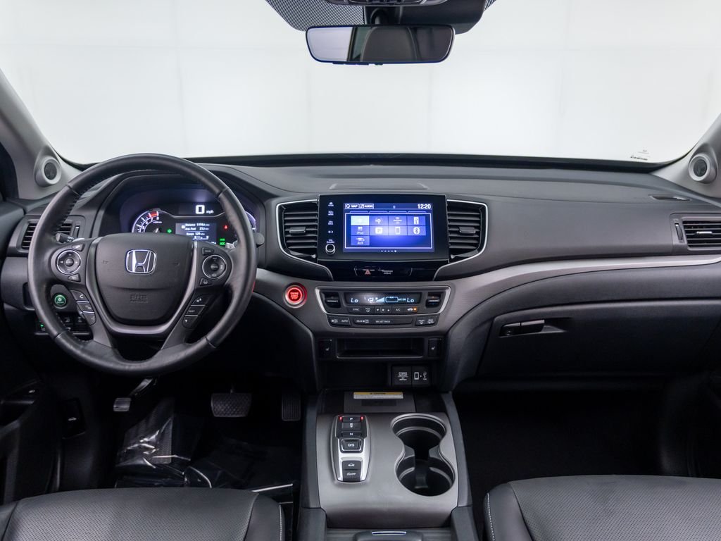 Certified Used 2022 Modern Steel Metallic Honda AWD RTL-E image 11